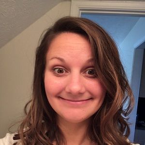 Meet your Posher, Anne